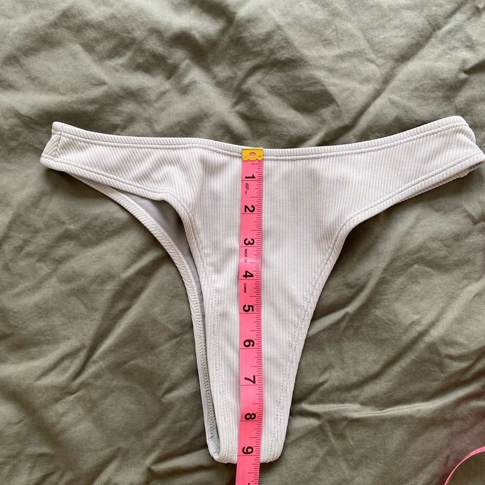 Swimsuit set - Picture 4 of 8